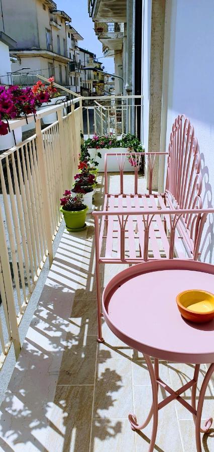 Angela'S Apartment. Elegant Two Bedroom House In Irsina Exterior foto